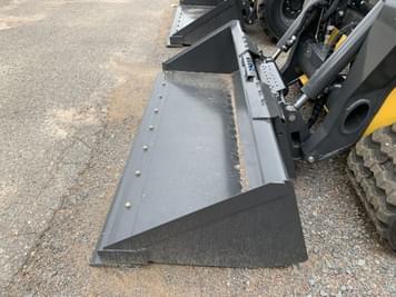 Main image New Holland 84" Low Profile Bucket