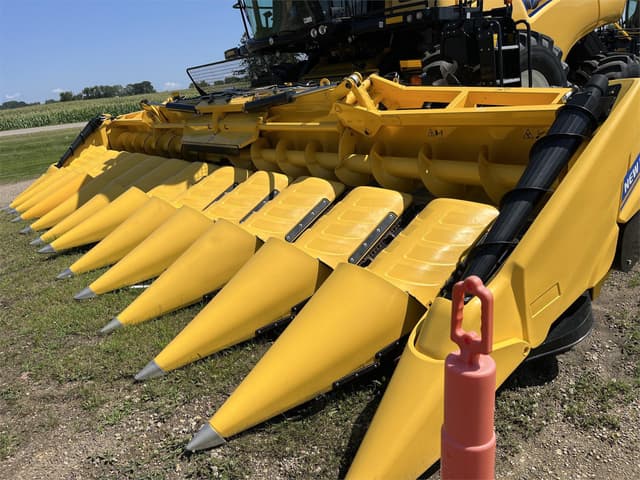 Image of New Holland 980CF equipment image 4