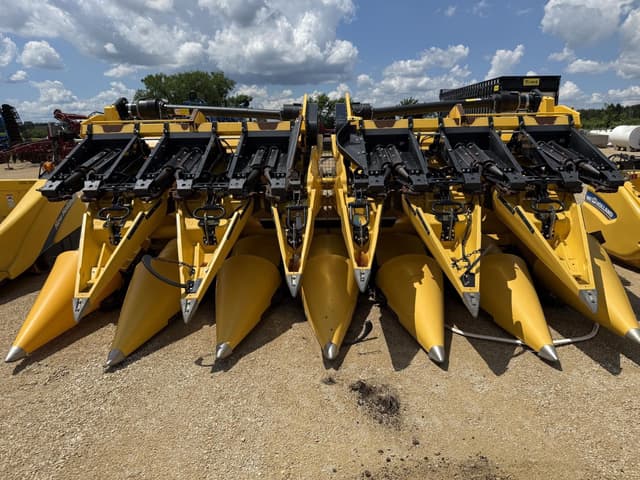 Image of New Holland 980CF equipment image 3