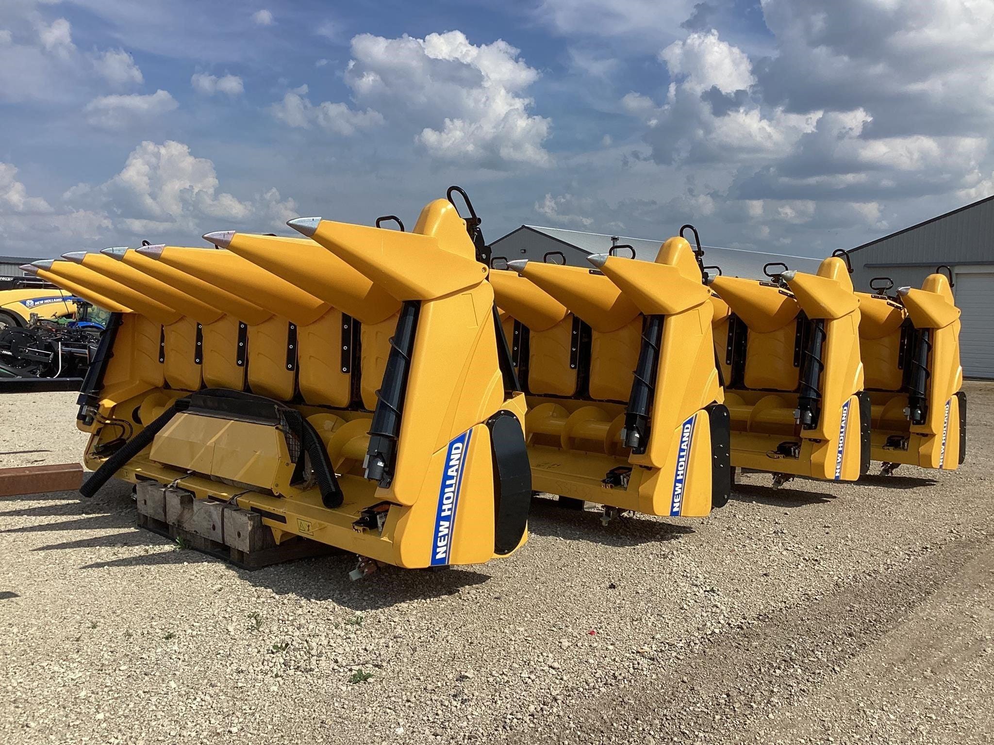 2023 New Holland 980CR Equipment Image0