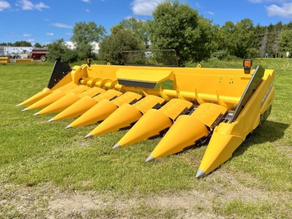 2023 New Holland 980CR Equipment Image0