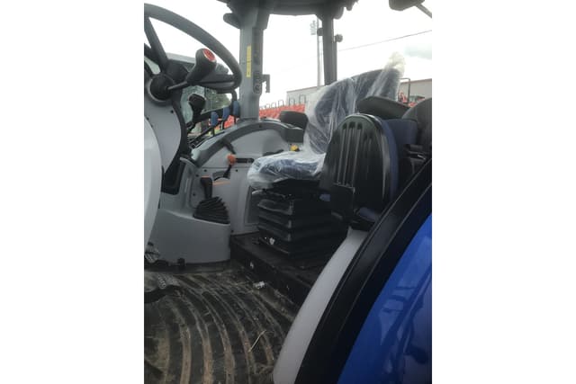 Image of New Holland PowerStar 75 equipment image 2