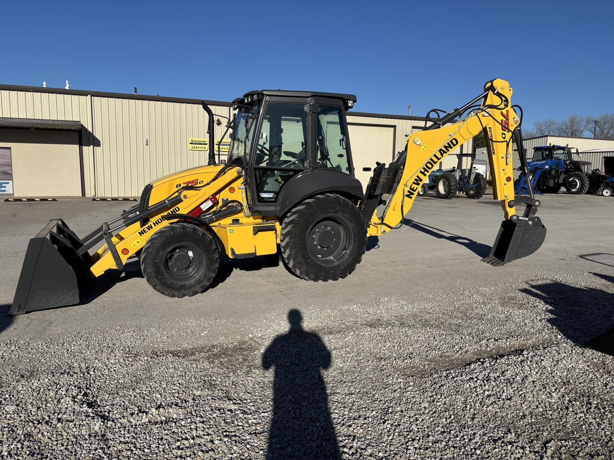 2023 New Holland B75D Equipment Image0