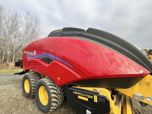 Image of New Holland Big Baler 330 Plus equipment image 2