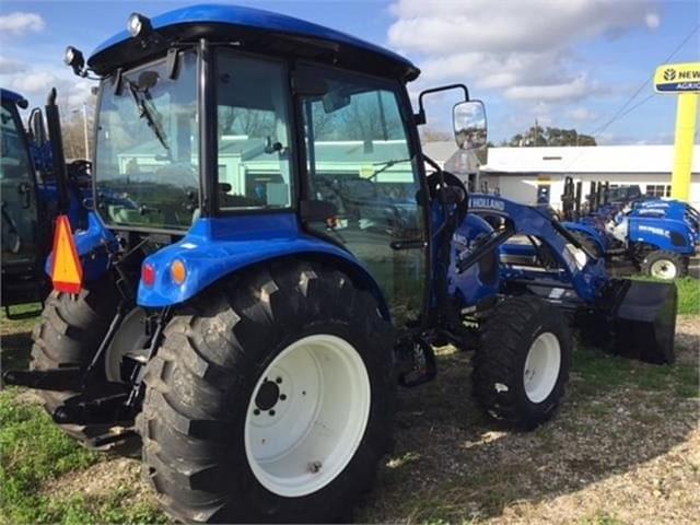 Image of New Holland Boomer 40 equipment image 2