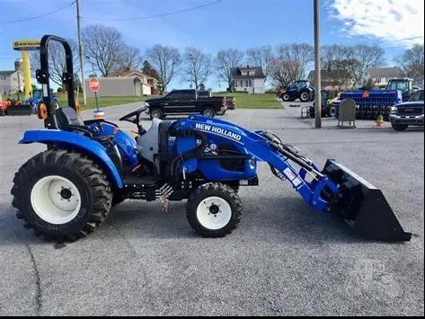 Image of New Holland Boomer 35 Image 0
