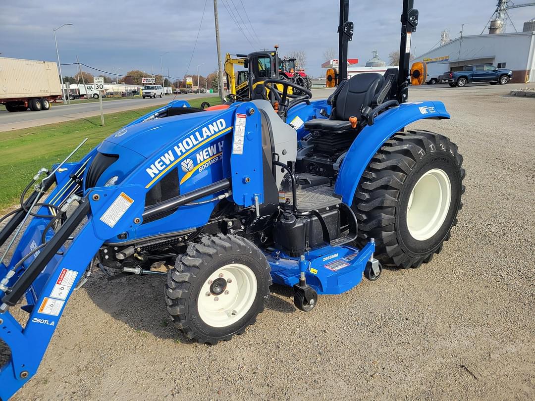 Image of New Holland Boomer 35 Primary image