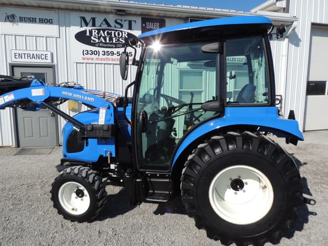 Image of New Holland Boomer 40 equipment image 1