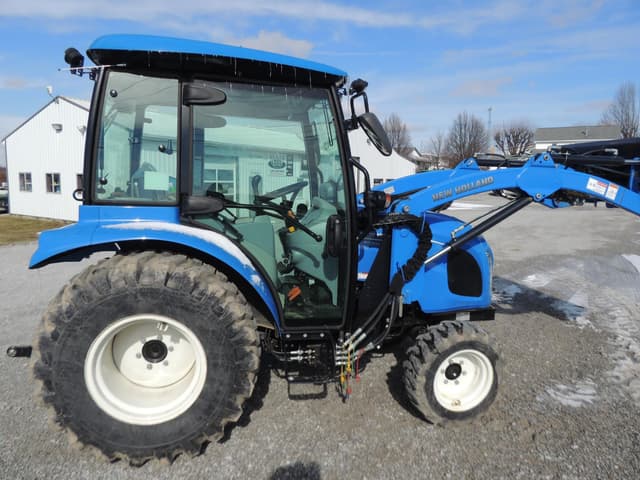 Image of New Holland Boomer 40 equipment image 3
