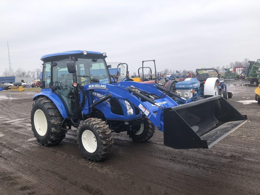 Main image New Holland Boomer 45