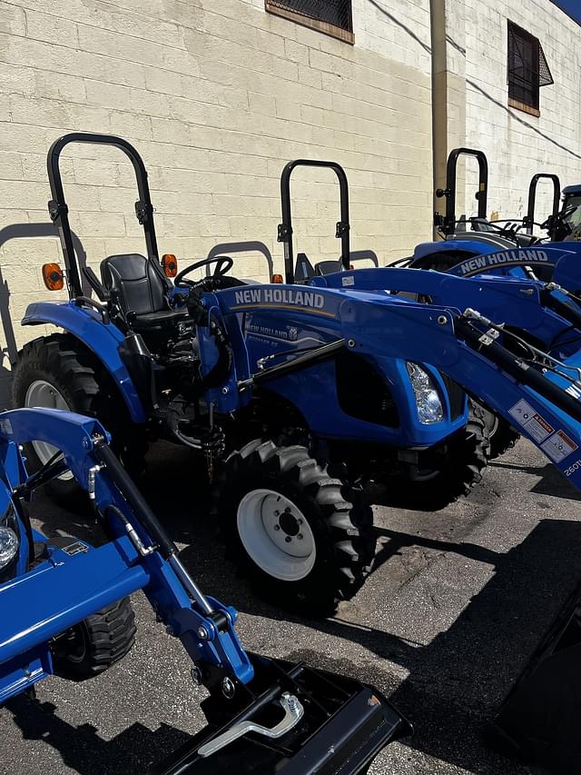 Image of New Holland Boomer 55 equipment image 3