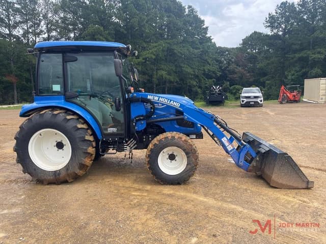 Image of New Holland Boomer 55 equipment image 1