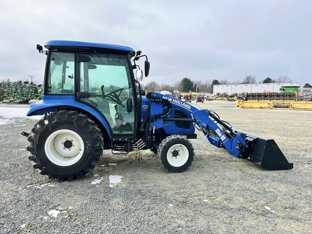 Image of New Holland Boomer 40 equipment image 3