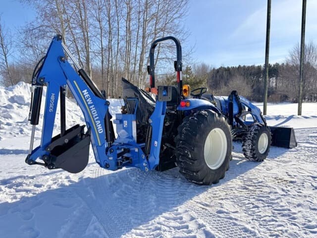 Image of New Holland Boomer 45 equipment image 2