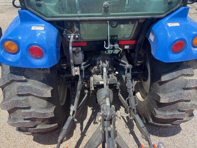 Image of New Holland Boomer 55 equipment image 4