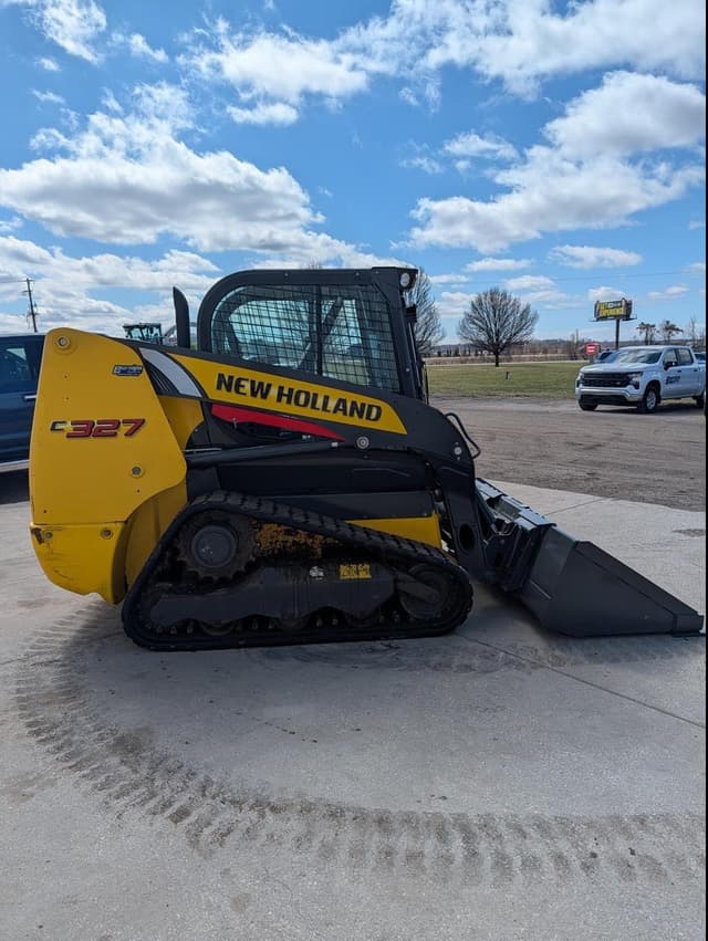 Image of New Holland C327 equipment image 3
