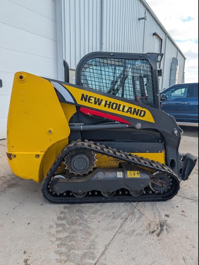 Image of New Holland C327 equipment image 2