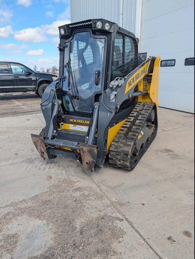 Image of New Holland C327 equipment image 3