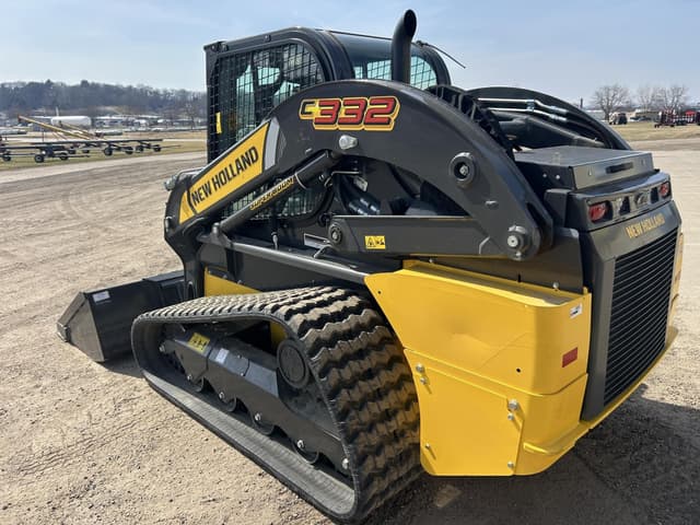 Image of New Holland C332 equipment image 2