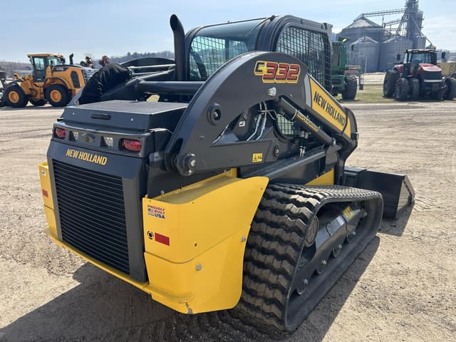 Image of New Holland C332 equipment image 4