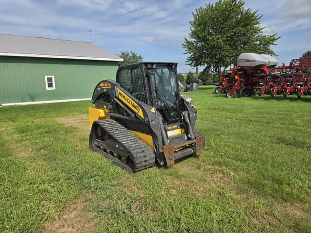 Image of New Holland C332 equipment image 3