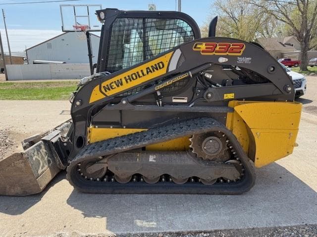 Image of New Holland C332 equipment image 2