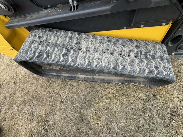 Image of New Holland C332 equipment image 4