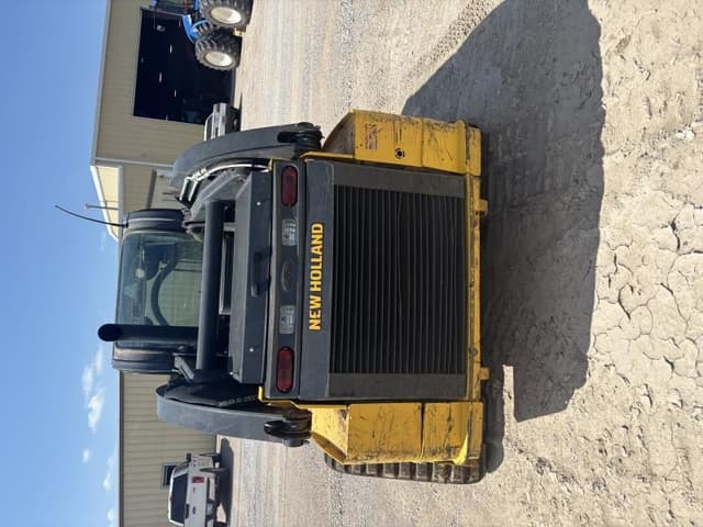 Image of New Holland C332 equipment image 4