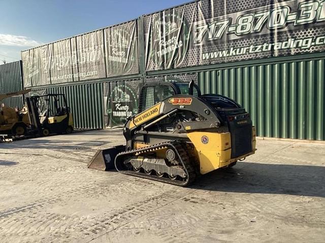 Image of New Holland C332 equipment image 1