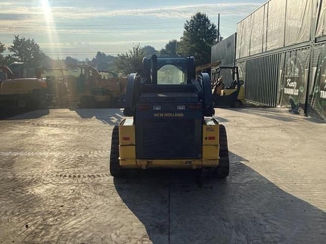 Image of New Holland C332 equipment image 3