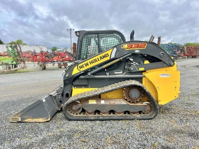 Image of New Holland C332 equipment image 3