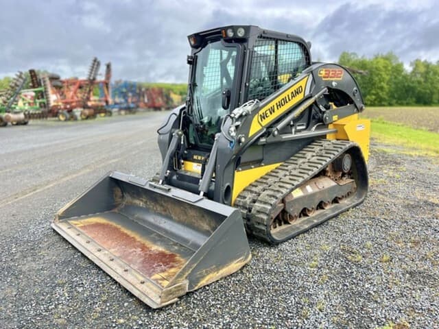 Image of New Holland C332 equipment image 1