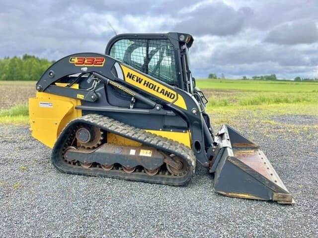 Image of New Holland C332 equipment image 2