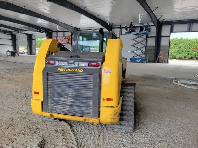 Image of New Holland C334 equipment image 3