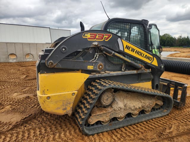 Image of New Holland C337 equipment image 2