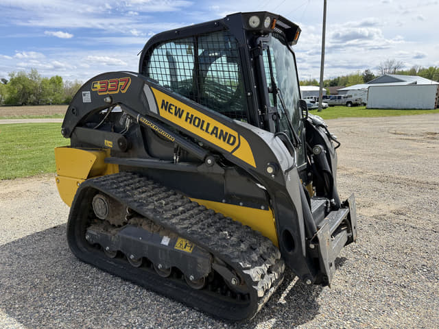 Image of New Holland C337 equipment image 2