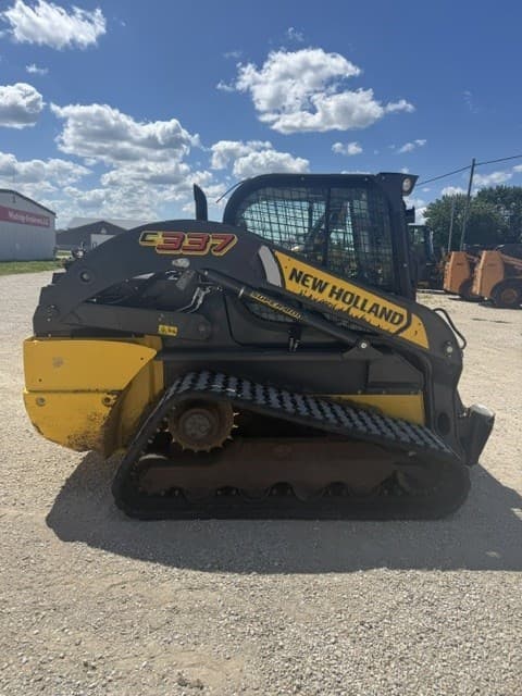 Image of New Holland C337 equipment image 1