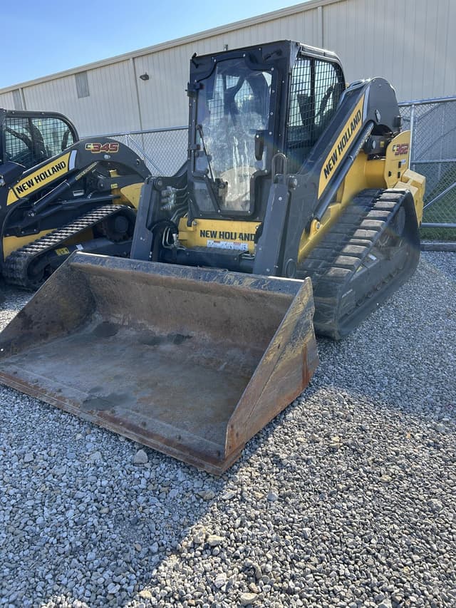 Image of New Holland C362 equipment image 1