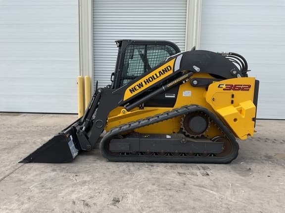 Image of New Holland C362 equipment image 1