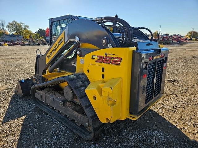 Image of New Holland C362 equipment image 2