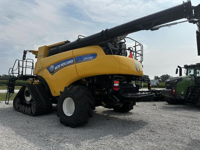Image of New Holland CR10.90 equipment image 2