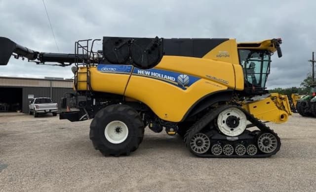 Image of New Holland CR10.90 equipment image 4