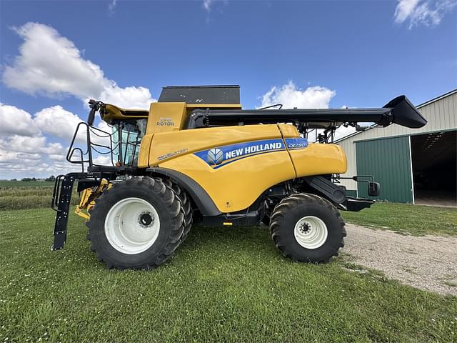 Image of New Holland CR7.90 equipment image 1