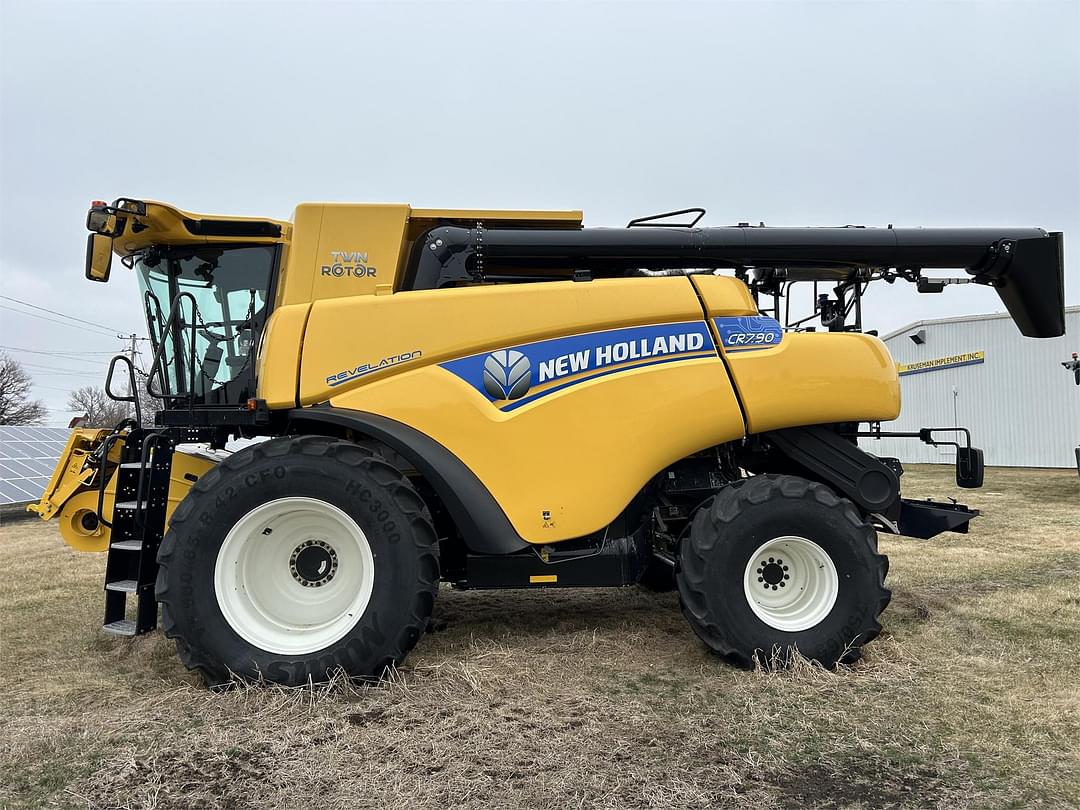 Image of New Holland CR7.90 Primary Image