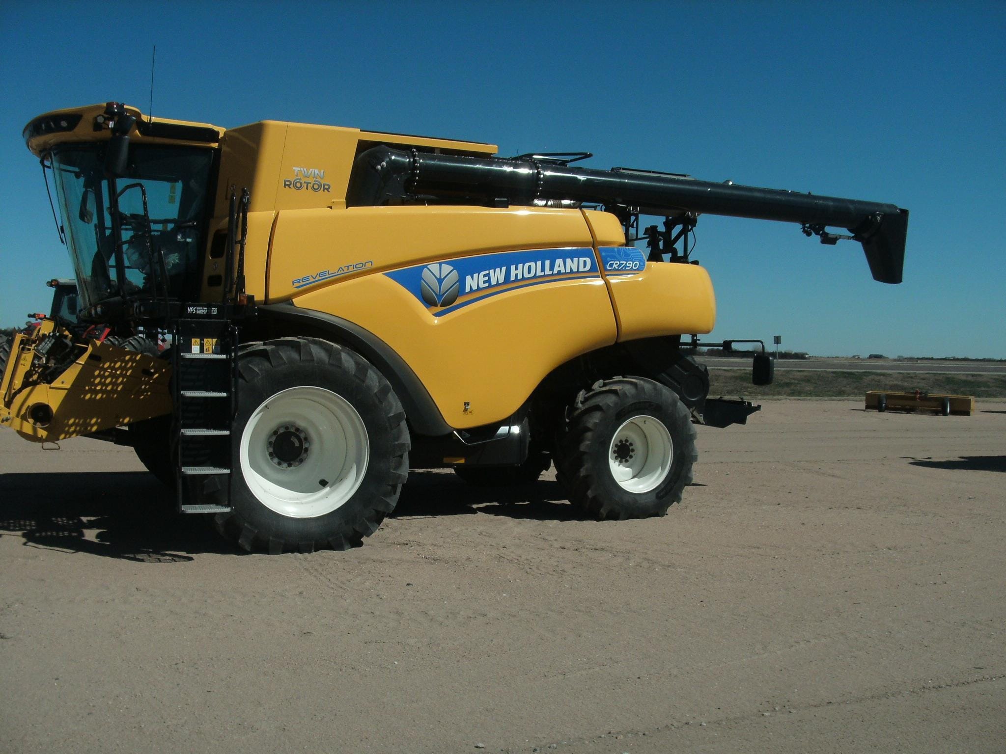 2023 New Holland CR7.90 Image