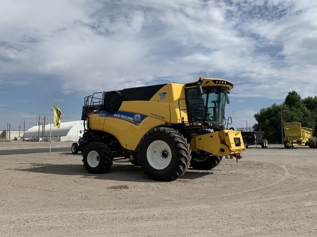 2023 New Holland CR8.90 Equipment Image0