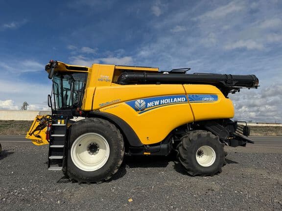Image of New Holland CR8.90 equipment image 1