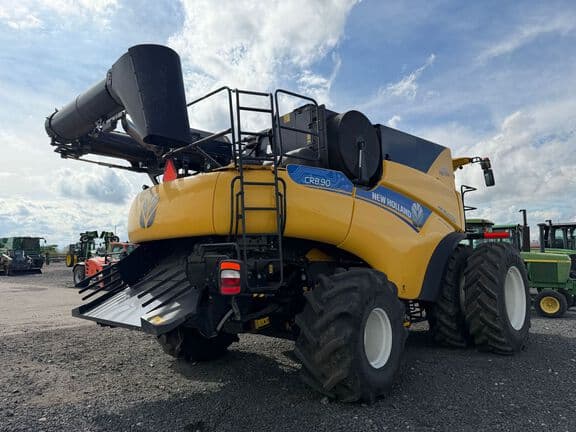 Image of New Holland CR8.90 equipment image 3