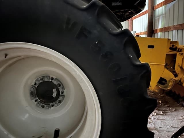 Image of New Holland CR9.90 equipment image 4