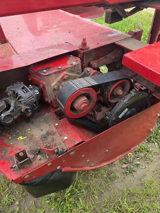 Image of New Holland 210 equipment image 4